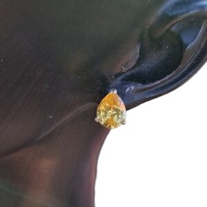 AVON SH Signed Vintage Yellow Topaz Glass Pear Cut Teardrop Stud Earrings